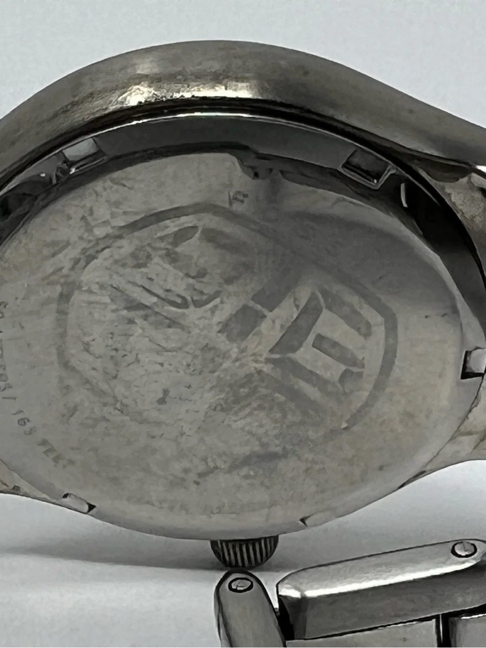Vintage Fossil Men’s Watch JR 7845 Big Tic Black Dial Stainless Steel Scratches
